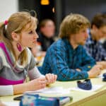 Uitwonende kinderen studerend reisverzekering